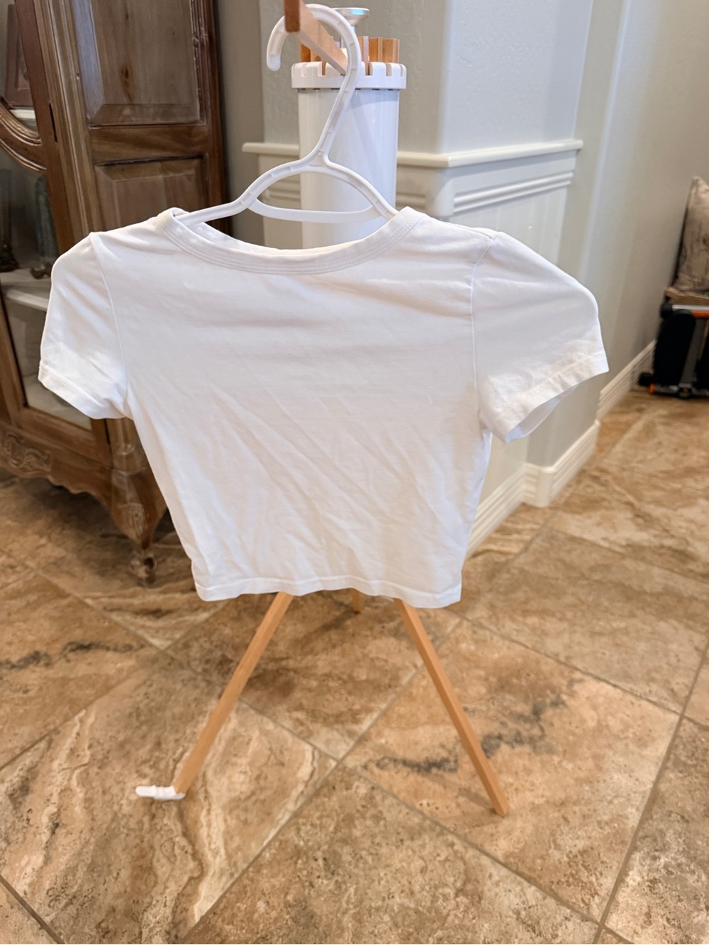 SHEIN White Cropped Tee